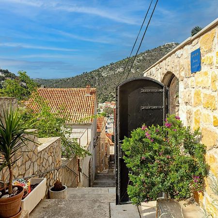 חוואר Villa Capitis In The Center- Luxury Apartment With Swimming Pool מראה חיצוני תמונה