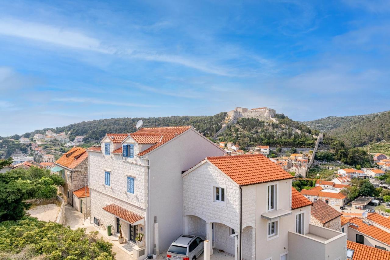 חוואר Villa Capitis In The Center- Luxury Apartment With Swimming Pool מראה חיצוני תמונה