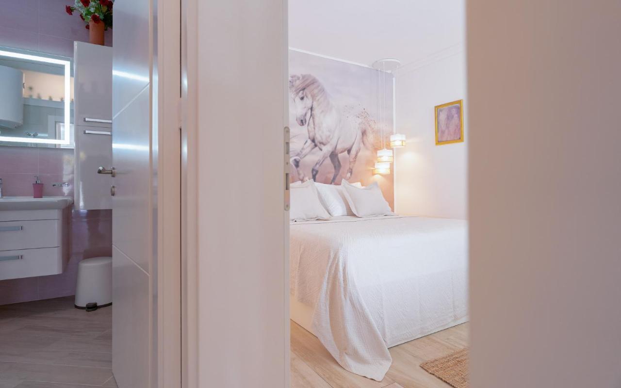 חוואר Villa Capitis In The Center- Luxury Apartment With Swimming Pool מראה חיצוני תמונה